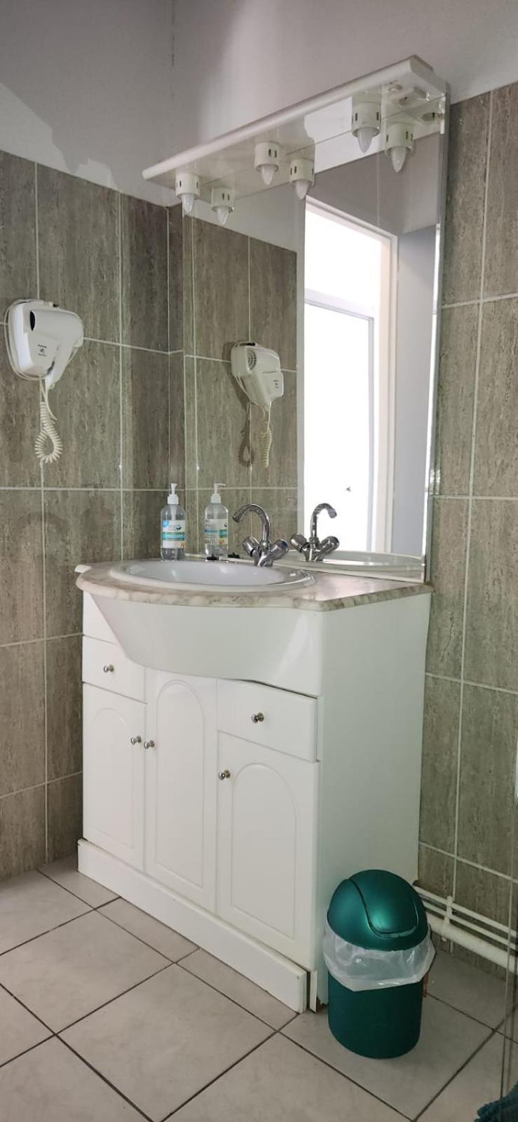 Studio Proche Chu Bordeaux Luaran gambar